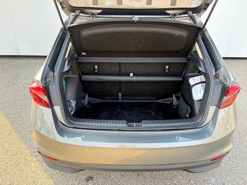 Škoda Fabia (2025) 1.0 TSI / 70 kW / SELECTION - fotka 14 z 35