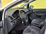 Volkswagen Touran 1,4 DSG Highline, nové ROZVODY - náhled 27