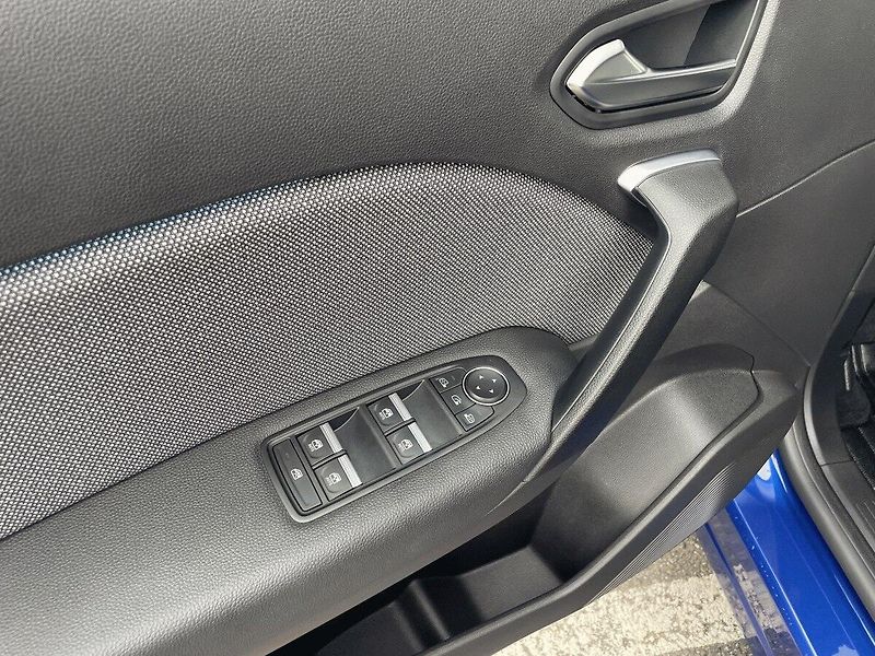 Renault Symbioz (2025) Techno E-Tech full hybrid 145k - fotka 22 z 27