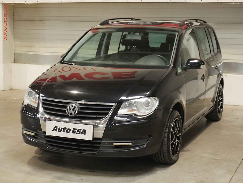 Volkswagen Touran (2007) 1.9TDI, autoAC, temp - fotka 3 z 15