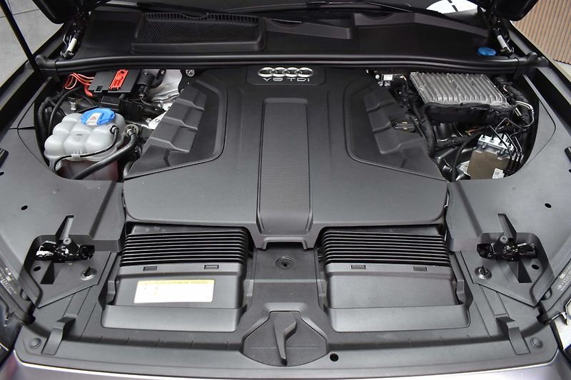 Audi Q7 3.0TDI REZERVACE - fotka 43 z 51