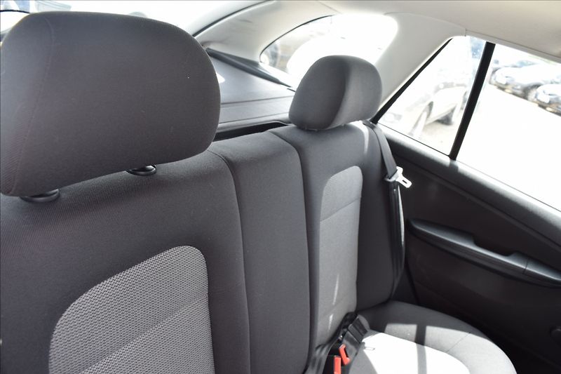 Škoda Fabia 1,4 i 55KW NOVÁ STK AUTOMAT - fotka 21 z 44