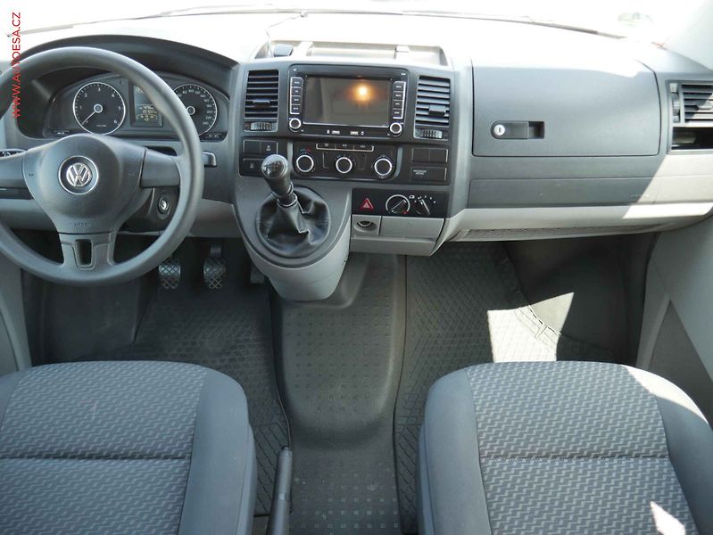 Volkswagen Transporter (2014) 2.0TDi L2 9míst, AC, kamera - fotka 5 z 12