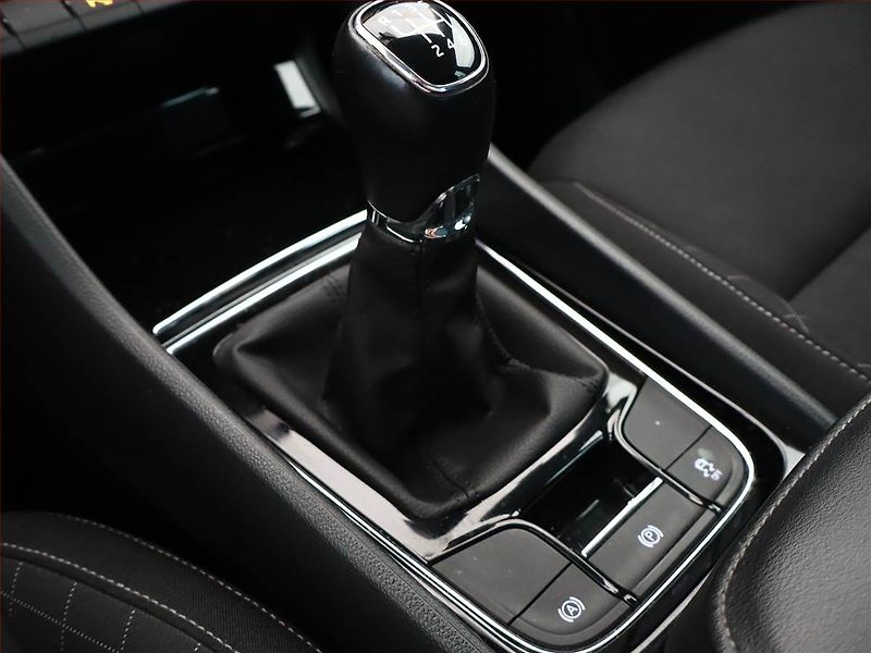 Škoda Karoq (2020) Ambition 1.5 TSI - fotka 14 z 15