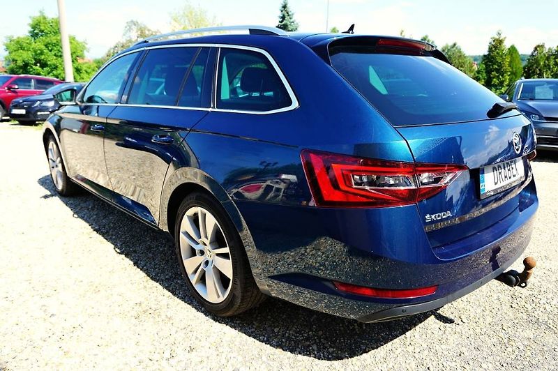 Škoda Superb (2018) STYLE 2,0 TSI 162 kW - fotka 7 z 58