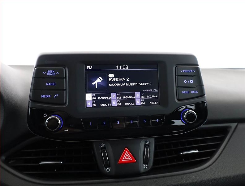 Hyundai i30 (2017) 1.0 T-GDI, Serv.kniha - fotka 11 z 17