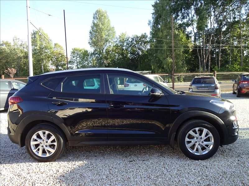 Hyundai Tucson 1,6T- GDi 130kW Trikolor - fotka 8 z 58