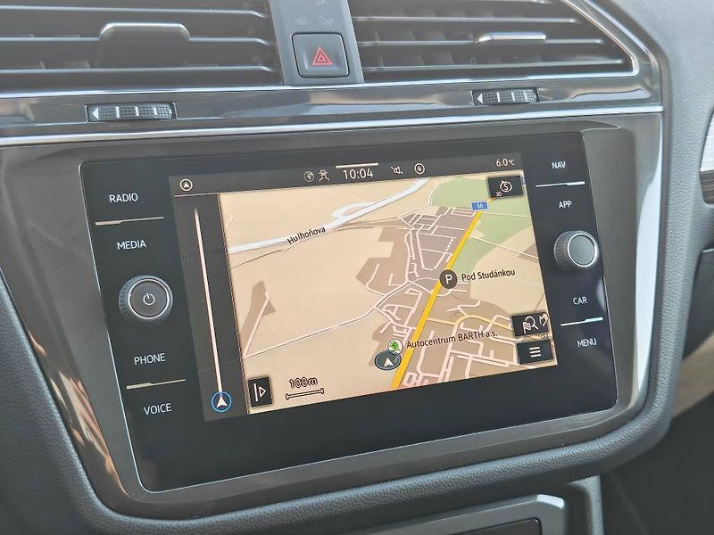 Volkswagen Tiguan Elegance 7DSG 1,5TSi - fotka 17 z 24