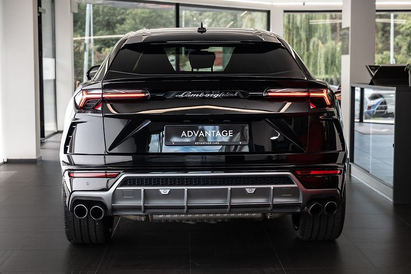 Lamborghini Urus Bang&Olufsen/360/Pano - fotka 3 z 27