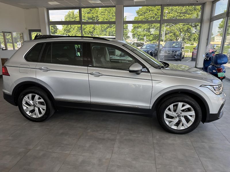 Volkswagen Tiguan (2023) 2,0TDi DSG REZERVACE - fotka 5 z 38