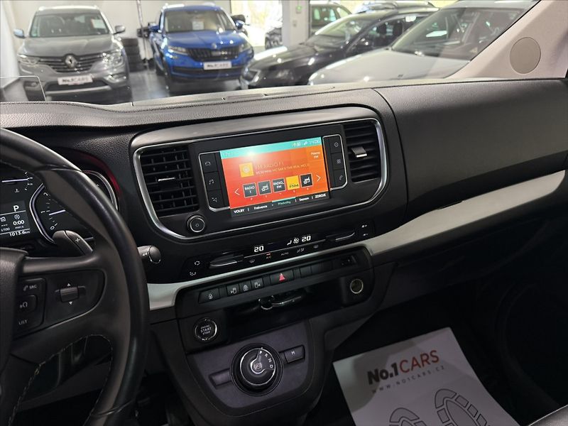 Citroën SpaceTourer 2,0   HDI SHINE PANO WEBASTO - fotka 16 z 40