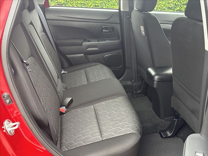 Mitsubishi ASX 2,0 150PS  Intro Edition - fotka 19 z 51