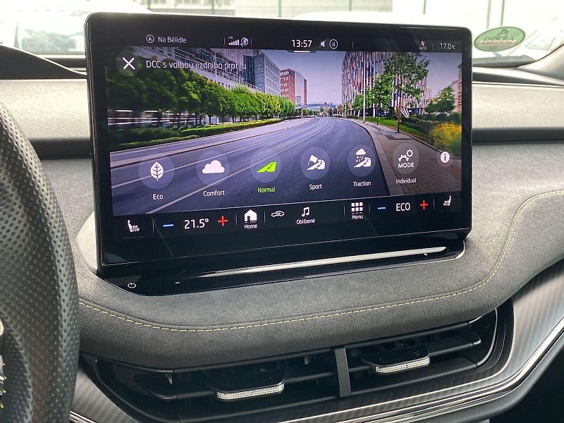 Škoda Enyaq (2022) iV 80x RS - fotka 16 z 39