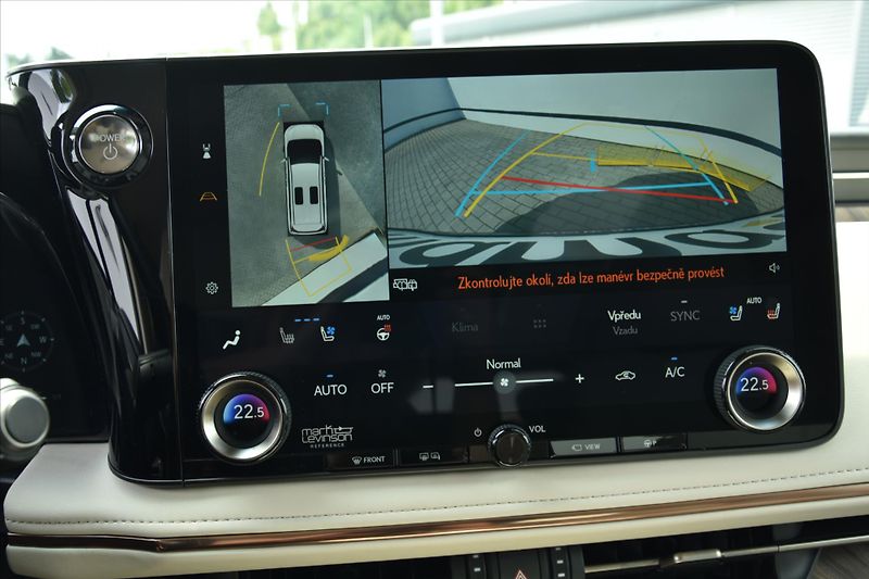 Lexus LM 350h  2.5 HEV LUXURY 7 MÍST ČR - fotka 24 z 39