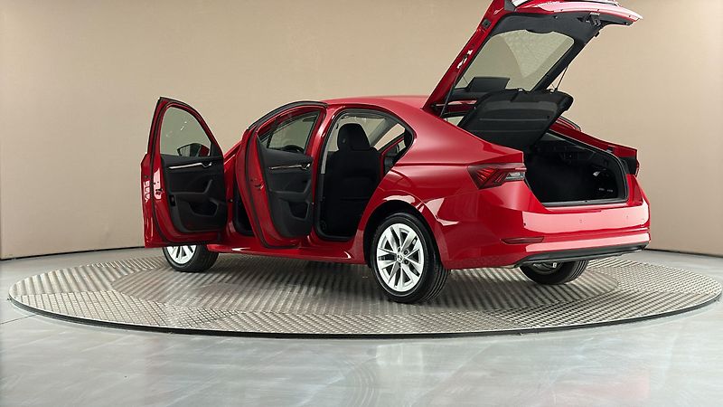 Škoda Octavia 2.0 TDI DSG Style - fotka 7 z 25