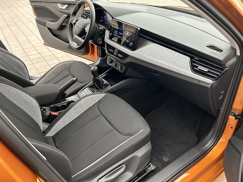 Škoda Kamiq 1.0 TS Selection - fotka 20 z 23
