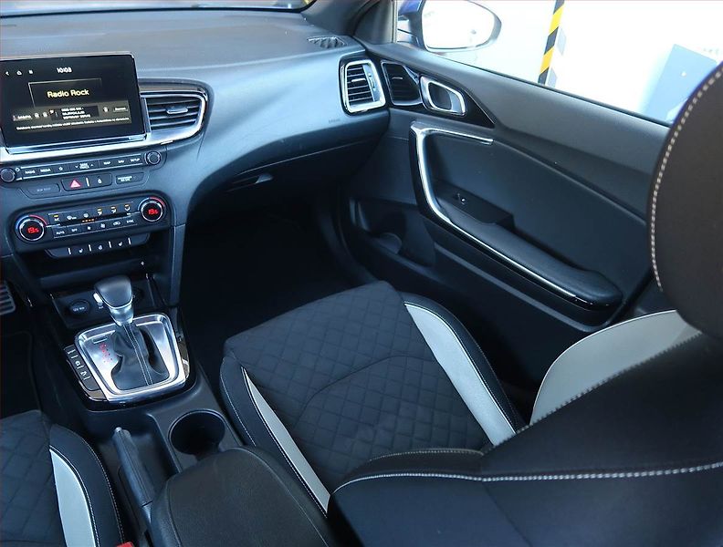 Kia Ceed (2019) GT Line 1.4 T-GDI, Automat - fotka 8 z 19