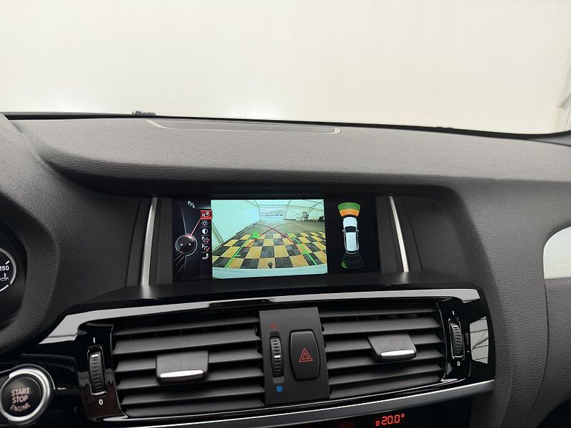 BMW X3 3.0d*190kw*4x4*M-Packet*Pano* - fotka 27 z 44