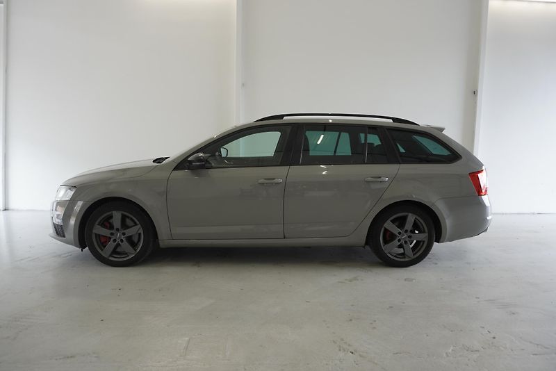 Škoda Octavia RS 2.0 TDi 135 kW MANUÁL - fotka 4 z 26