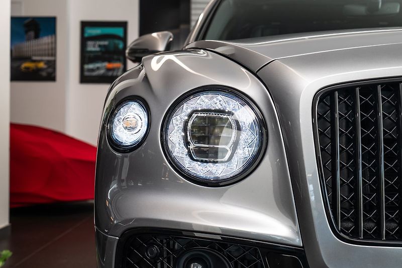 Bentley Flying Spur W12 360/LED/Pano/Ventilovaná a - fotka 25 z 27