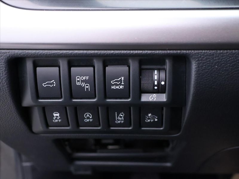 Subaru Outback 2,5 i 129kW Aut. AWD Kůže CZ - fotka 17 z 33