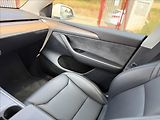 Tesla Model Y 0,0 220kW NOVÉ V ČR DPH 38tKm - náhled 19