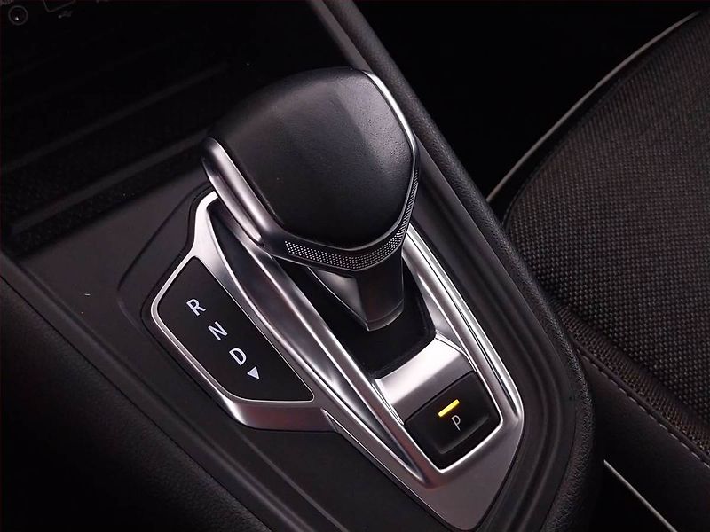 Renault Captur (2023) 1.3 TCe, Automat, ČR,1.maj - fotka 18 z 25