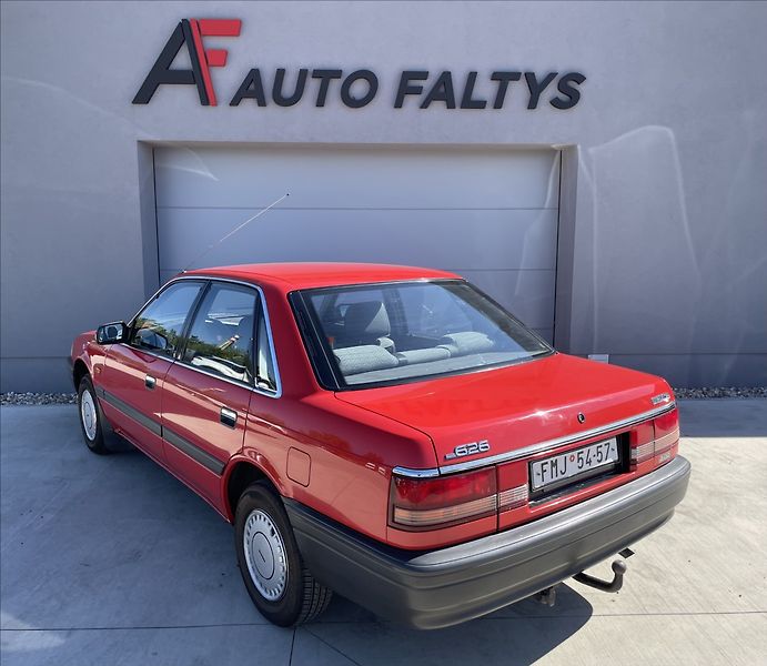 Mazda 626 2,0 D 44KW TOP ORIG. STAV - fotka 5 z 36