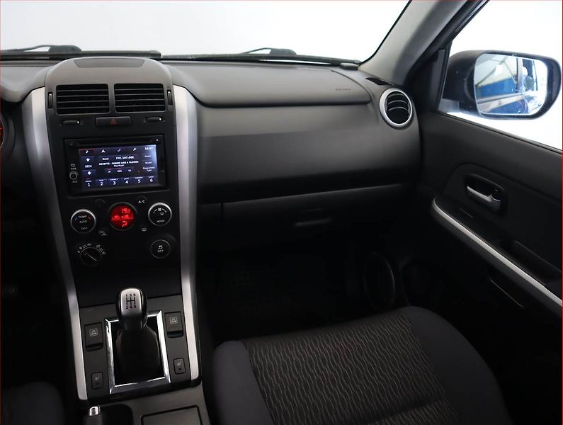 Suzuki Grand Vitara (2014) 1.9 DDiS, 4X4, Navi, Xenony - fotka 8 z 18