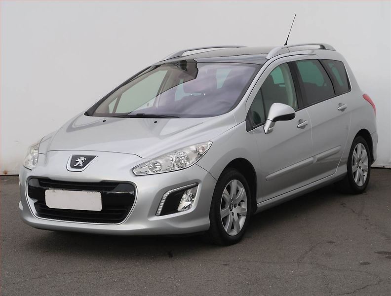 Peugeot 308 (2011) 1.6 VTi, Pan. střecha - fotka 2 z 16