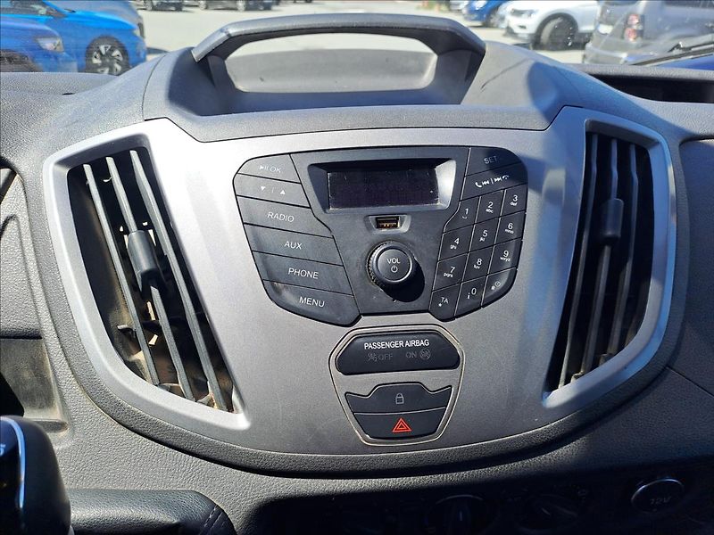 Ford Transit 2,0 TDCI L3H2 1.MAJITEL,CZ - fotka 9 z 14