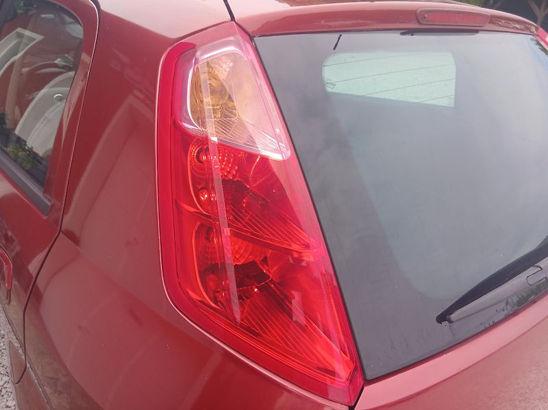 Fiat Grande Punto 1.4i 57 kW  - fotka 28 z 29