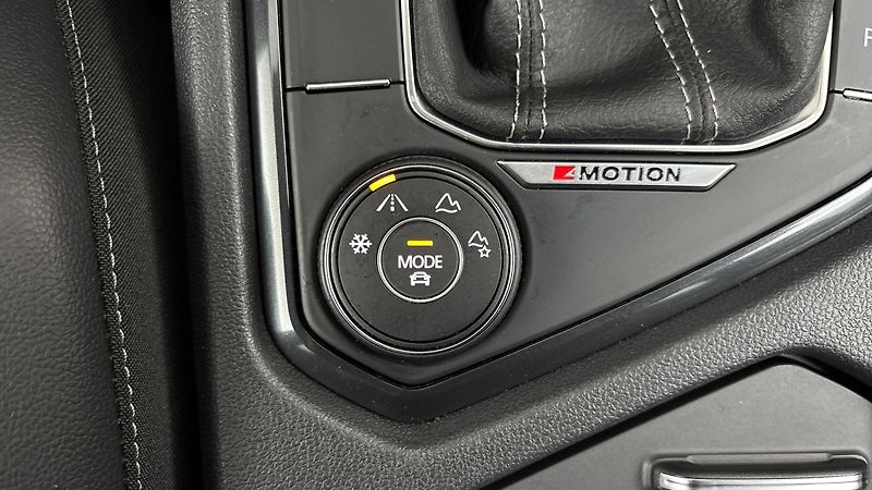 Volkswagen Tiguan Allspace 2.0 TDI DSG 4MOTION R-Line - fotka 24 z 30