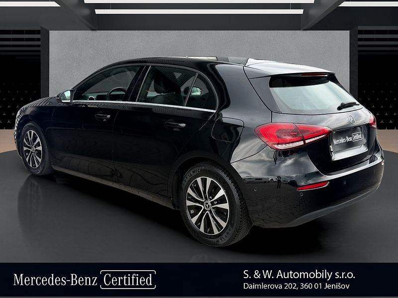 Mercedes-Benz Třídy A 180d - fotka 7 z 37