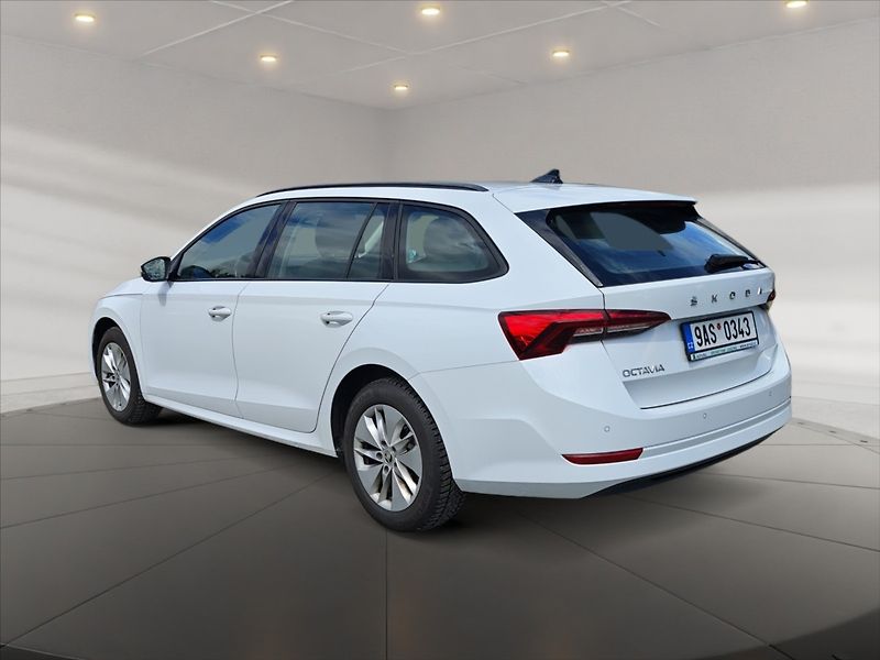 Škoda Octavia 2,0 TDI Ambition - fotka 4 z 11