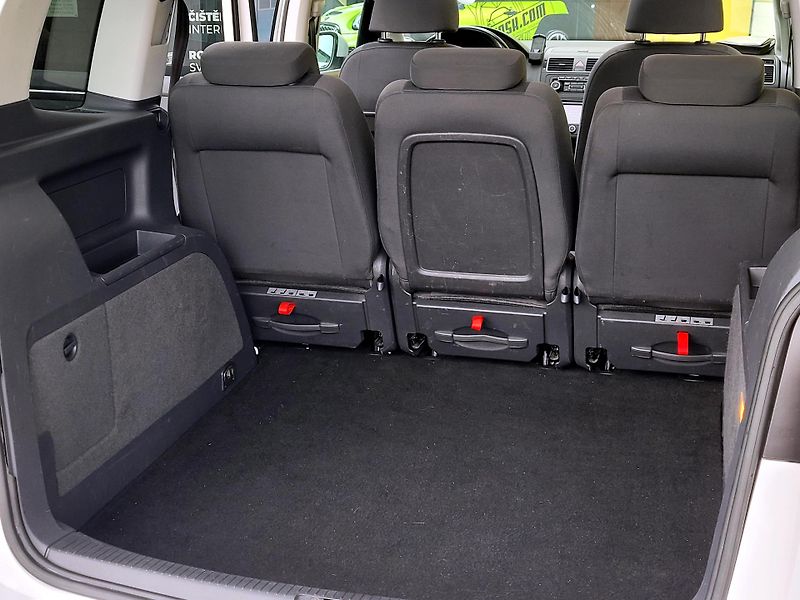 Volkswagen Touran 1,4 DSG Highline, nové ROZVODY - fotka 16 z 46