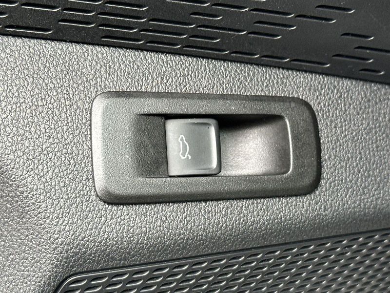 Škoda Octavia (2025) Combi 1.5 TSI DSG Sportline - fotka 12 z 35
