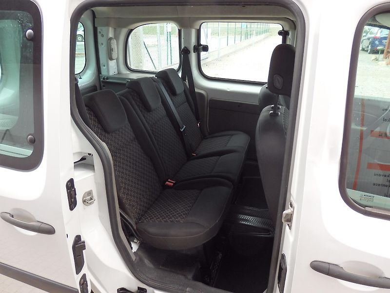 Renault Kangoo 1.6i 64 kW, 2x AIRBAG, ABS - fotka 8 z 13