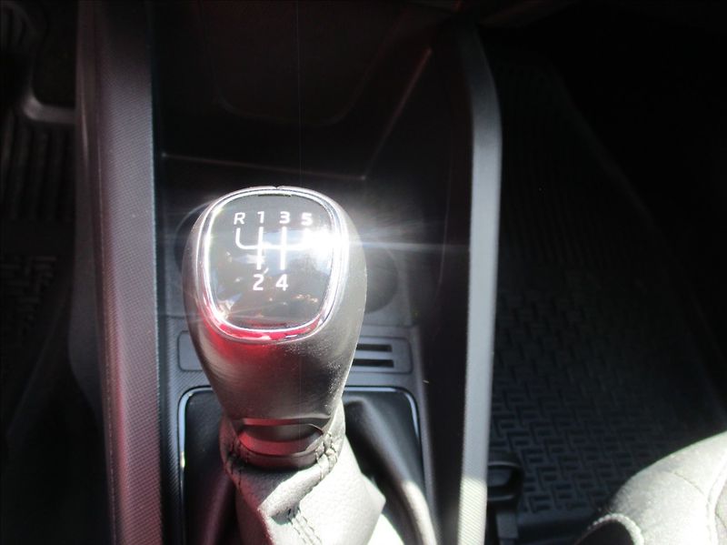 Škoda Fabia 1,0 TSI, klima,servis,DPH,CZ, - fotka 18 z 30