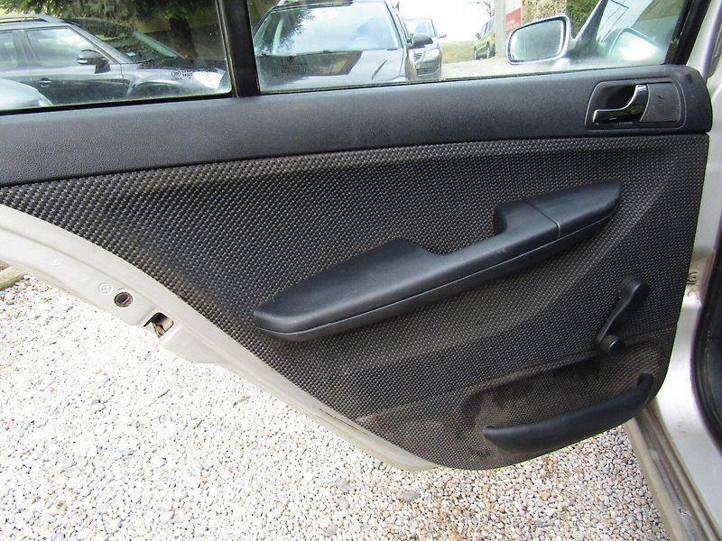 Škoda Fabia (2004) 1.4 TDI 55kW - fotka 20 z 36