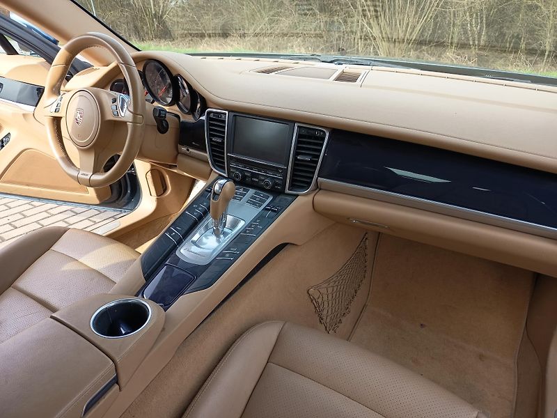 Porsche Panamera (2010) 3.6 220kw 4x4 Top!!! - fotka 40 z 60