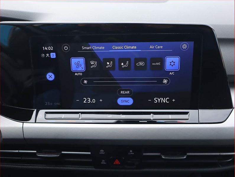 Volkswagen Golf (2022) 2.0 TDI, Automat, Navi - fotka 17 z 23
