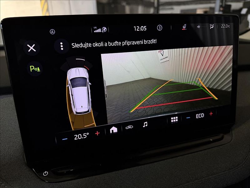 Škoda Enyaq IV80 150kW ACC TAŽNÉ TČ 2XALU - fotka 26 z 42
