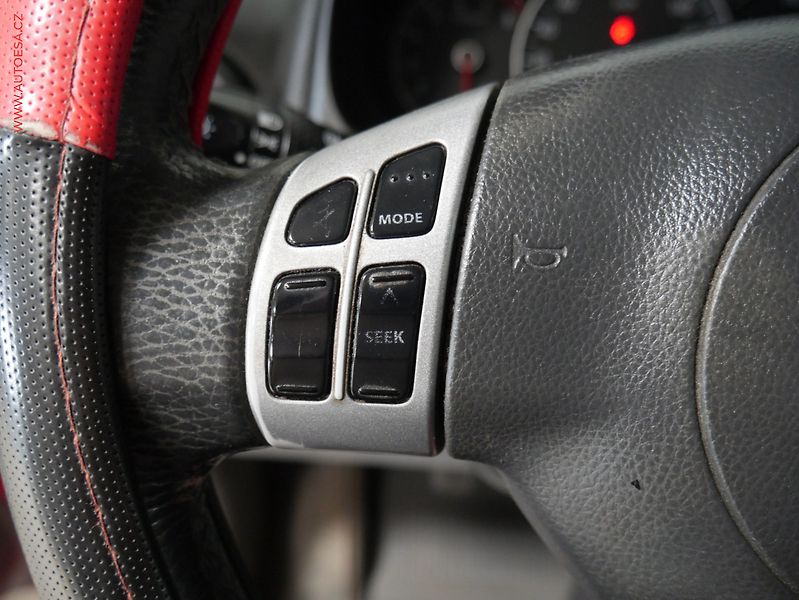 Suzuki SX4 (2009) 1.6i 4x4, ČR, AC, TZ, park - fotka 14 z 20