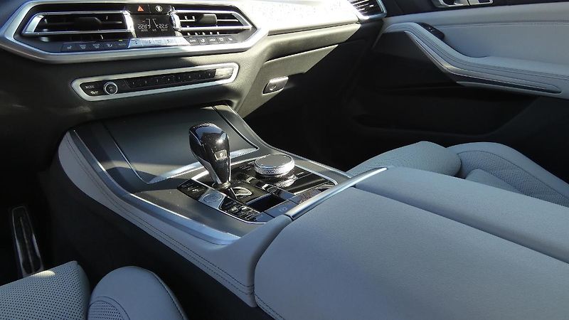 BMW X5 xDrive 40i M Sport - fotka 6 z 22