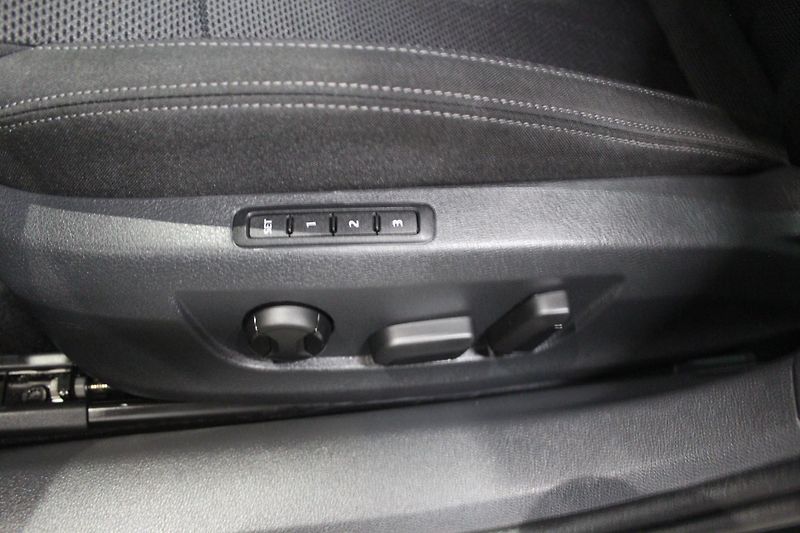 Škoda Superb (2023) 110kW,Tažné,Nez. topení,Matrix - fotka 11 z 30