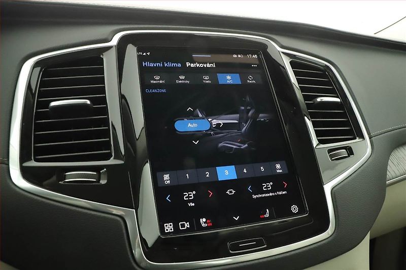 Volvo XC90 (2023) B5 AWD - fotka 14 z 19
