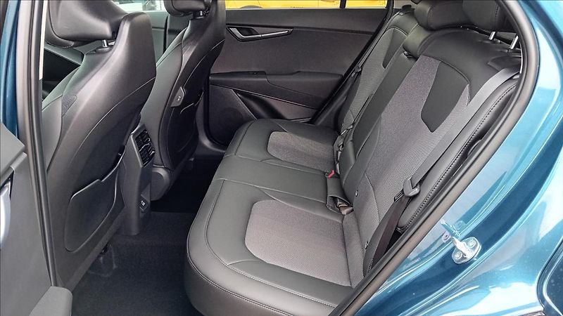 Kia Niro 1,6 GDI HEV Style DCT - fotka 11 z 13