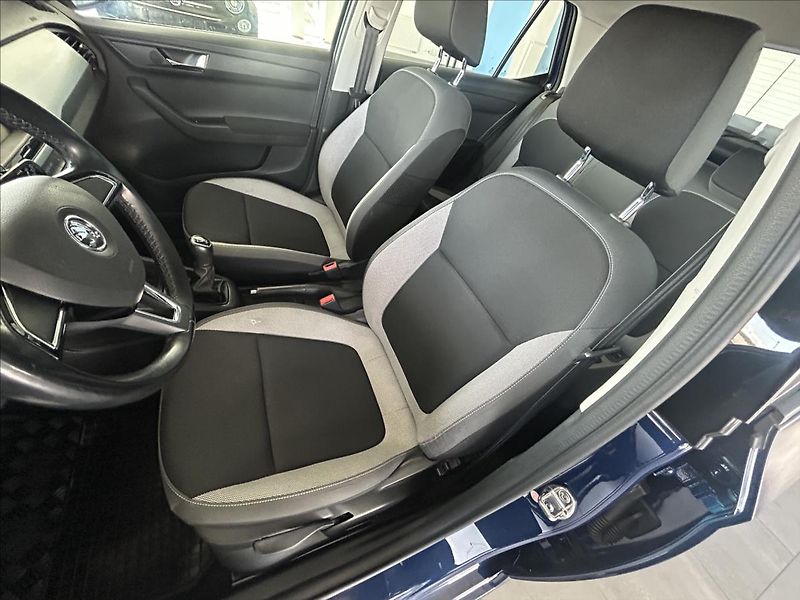 Škoda Fabia 1,2   TSI 66kW,SERVISKA,2.MAJ - fotka 16 z 20