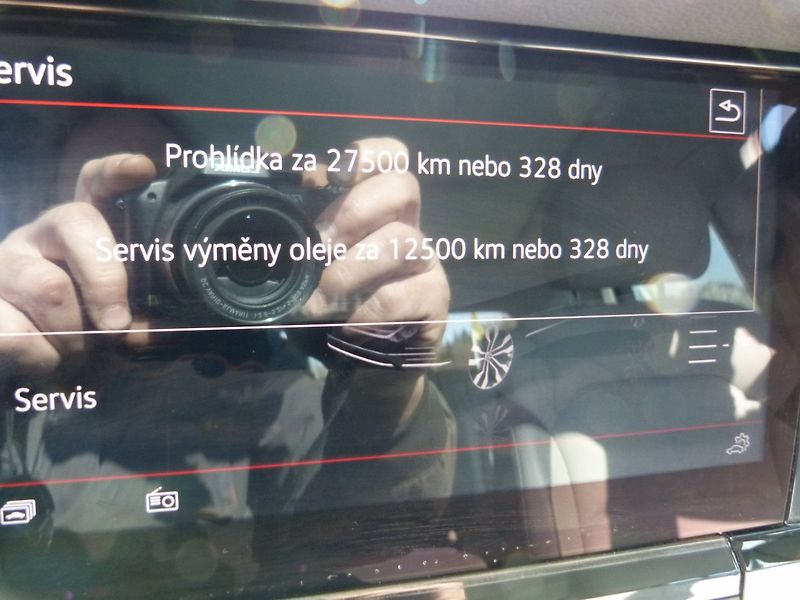 Volkswagen Touareg 3.0 TDI - fotka 25 z 42